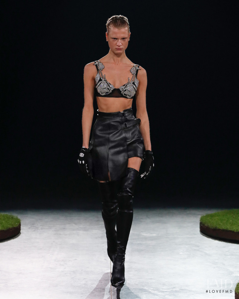 David Koma fashion show for Autumn/Winter 2022