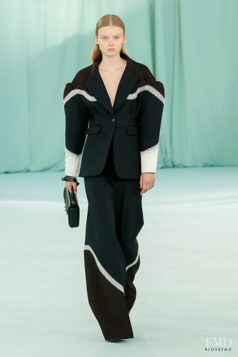Evie Harris featured in  the Del Core fashion show for Autumn/Winter 2022
