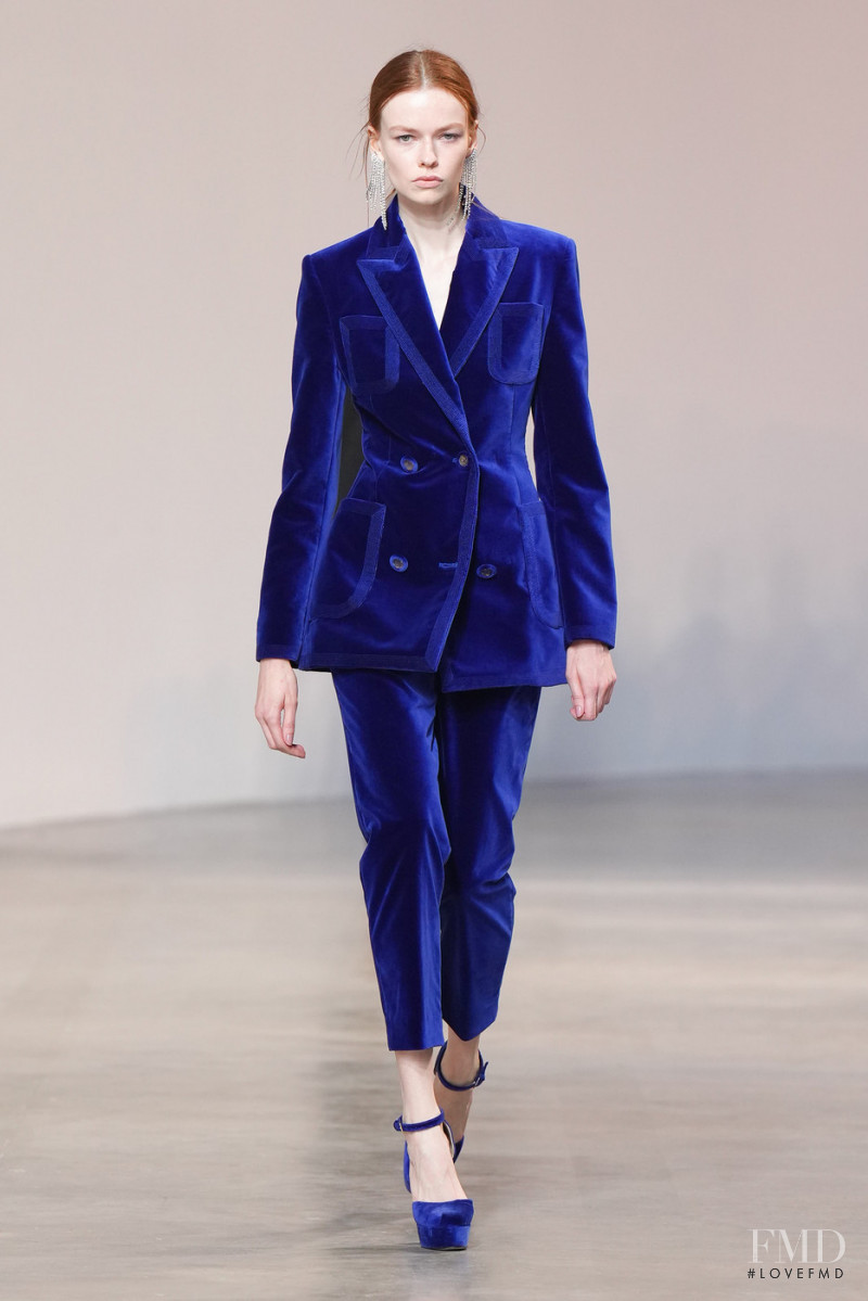 Elie Saab fashion show for Autumn/Winter 2022