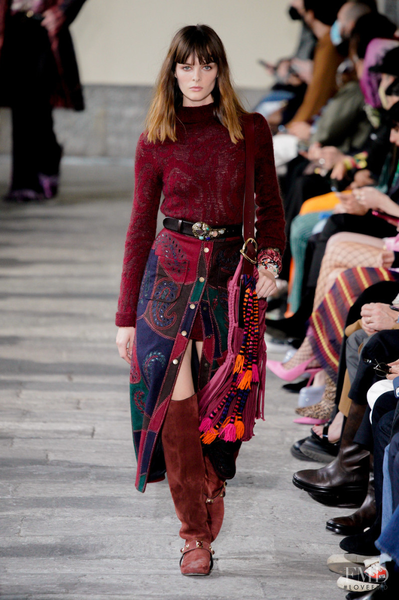 Aylah Peterson featured in  the Etro fashion show for Autumn/Winter 2022