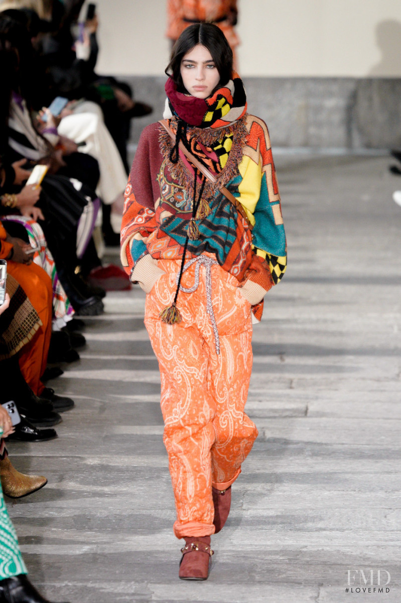 Loli Bahia featured in  the Etro fashion show for Autumn/Winter 2022