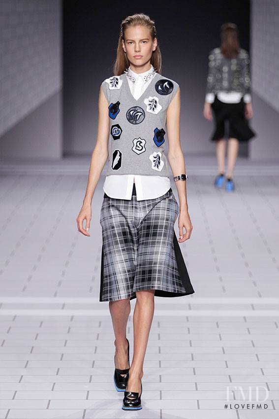 Elisabeth Erm featured in  the Viktor & Rolf fashion show for Spring/Summer 2014