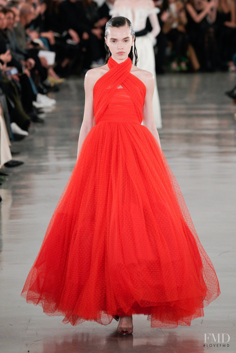 Giambattista Valli fashion show for Autumn/Winter 2022