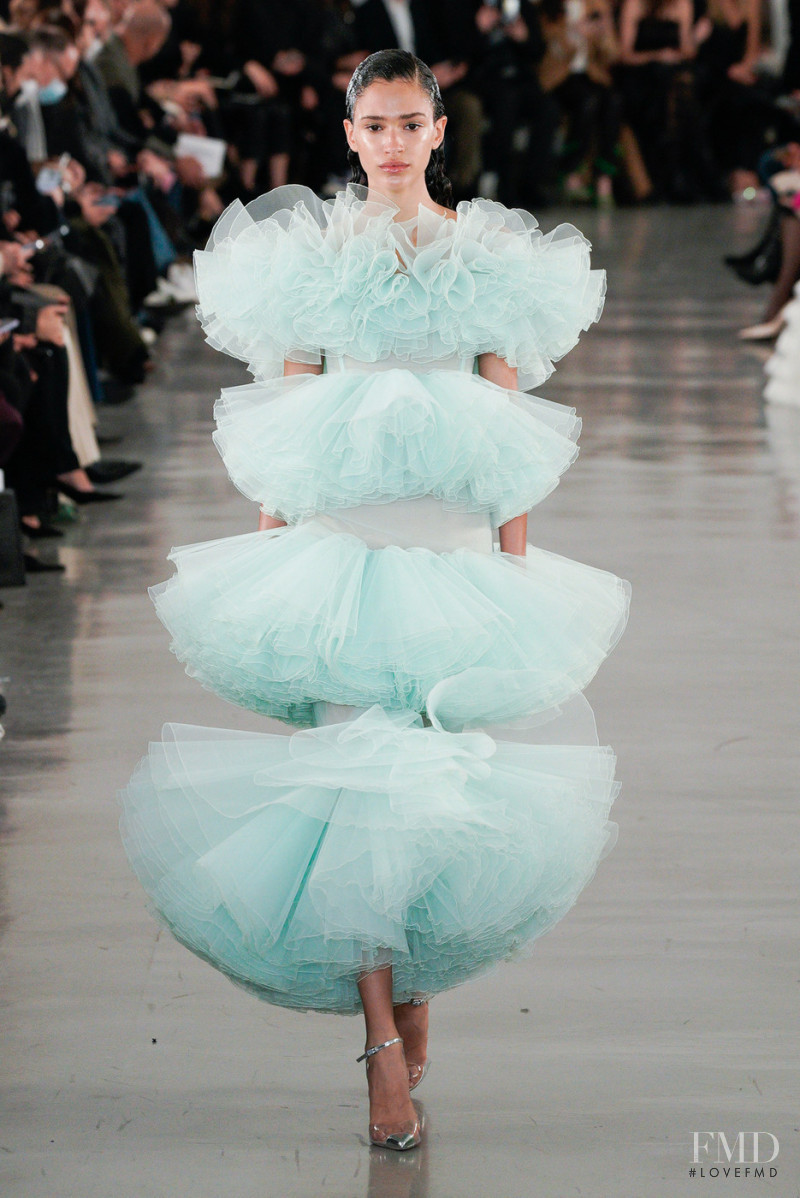 Giambattista Valli fashion show for Autumn/Winter 2022