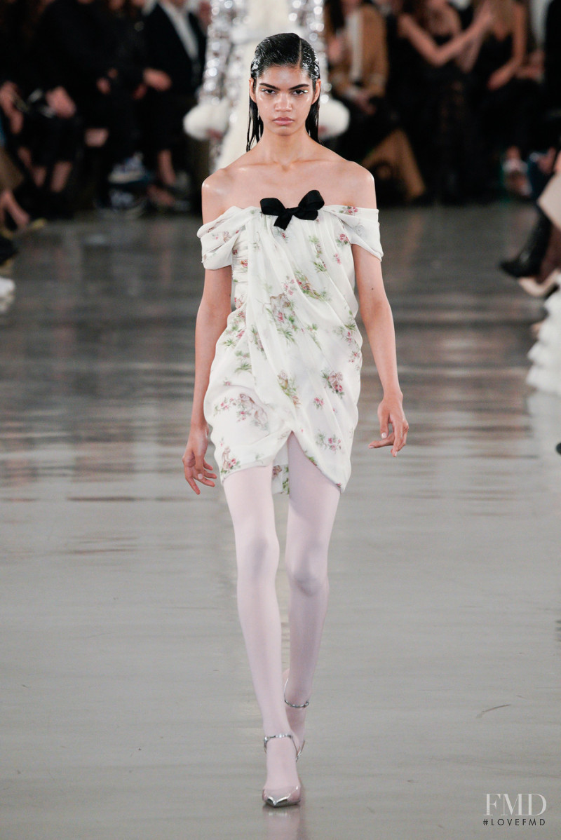 Giambattista Valli fashion show for Autumn/Winter 2022