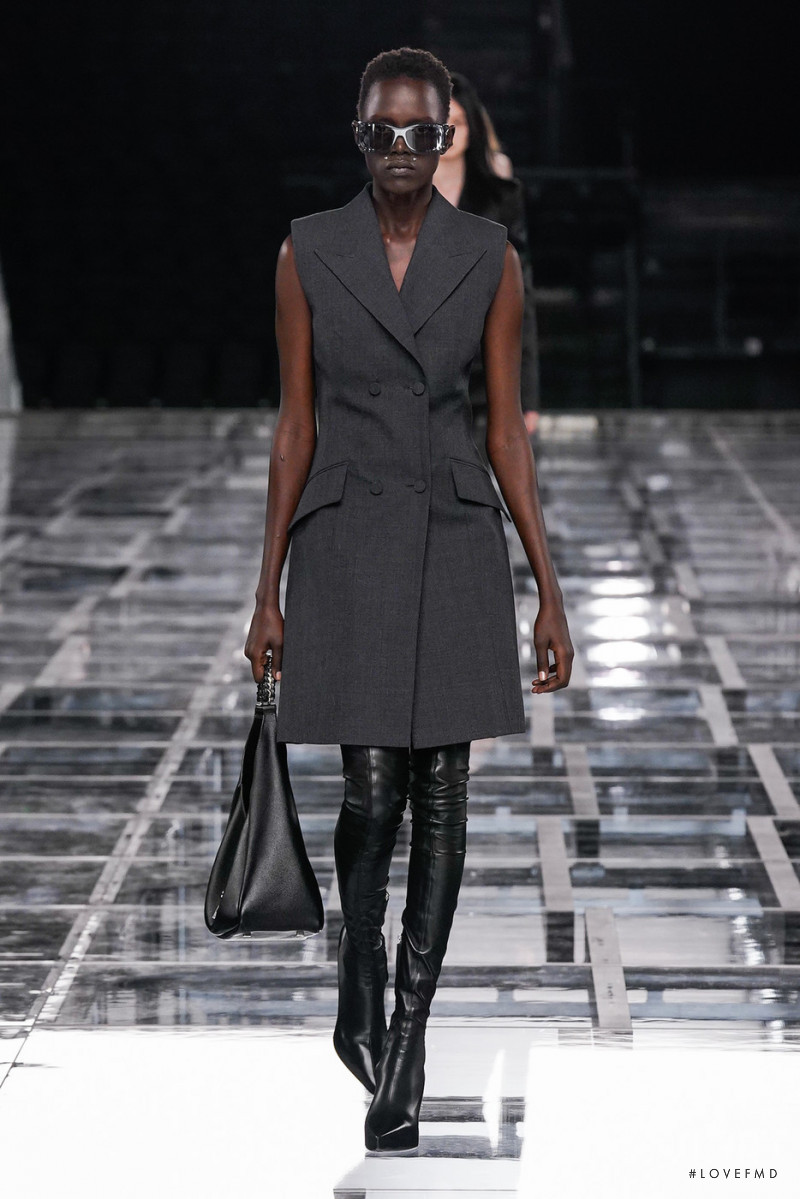 Givenchy fashion show for Autumn/Winter 2022