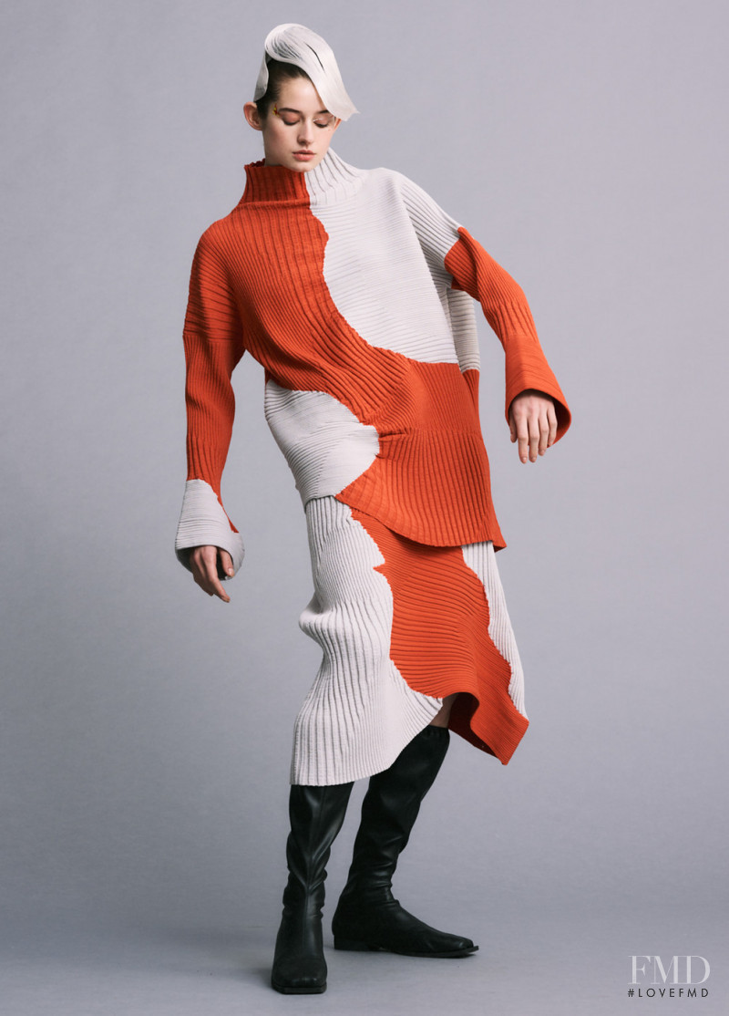 Issey Miyake lookbook for Autumn/Winter 2022