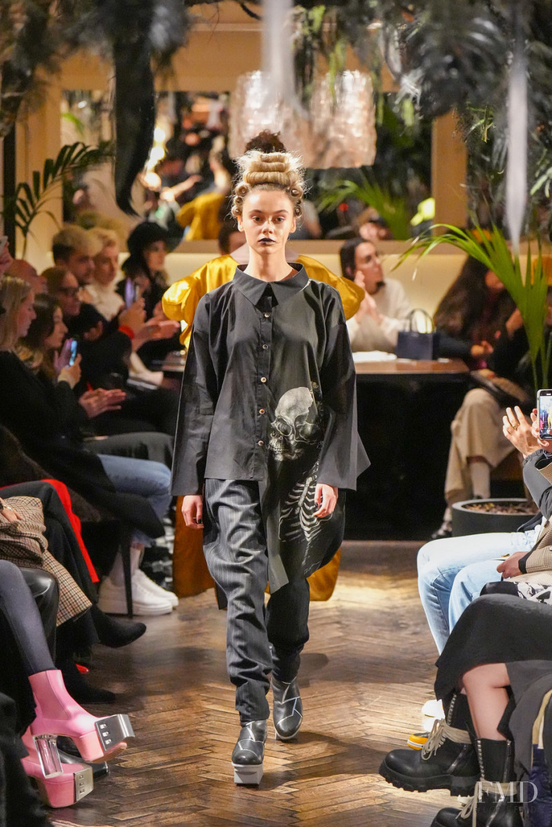 Ia London fashion show for Autumn/Winter 2022