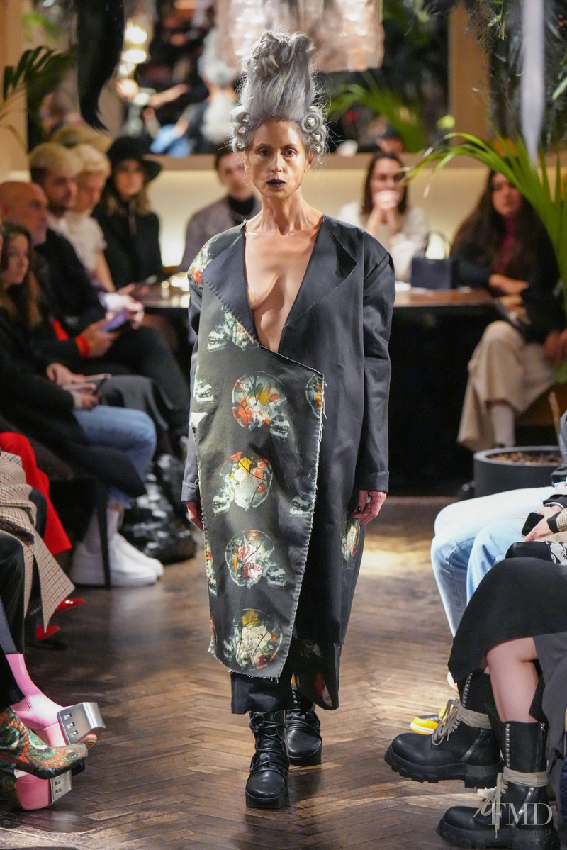 Ia London fashion show for Autumn/Winter 2022