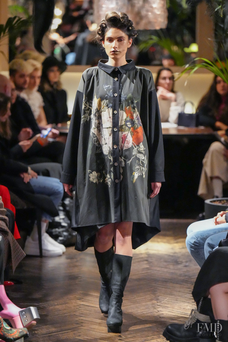 Ia London fashion show for Autumn/Winter 2022