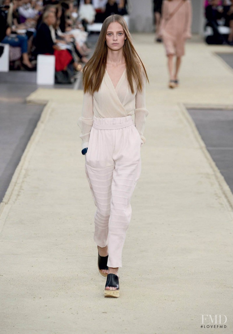 Ine Neefs featured in  the Chloe fashion show for Spring/Summer 2014