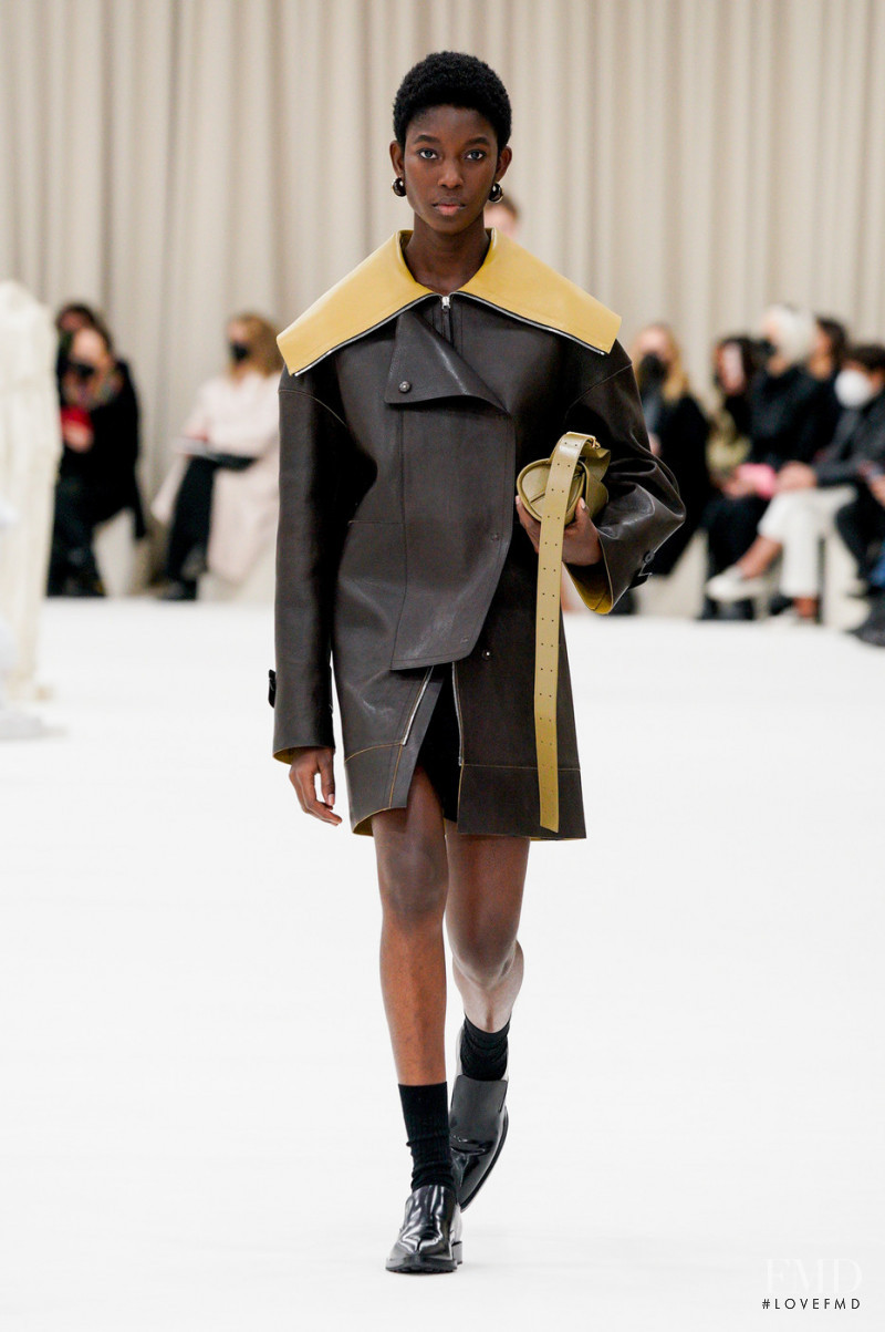 Laura Reyes featured in  the Jil Sander fashion show for Autumn/Winter 2022