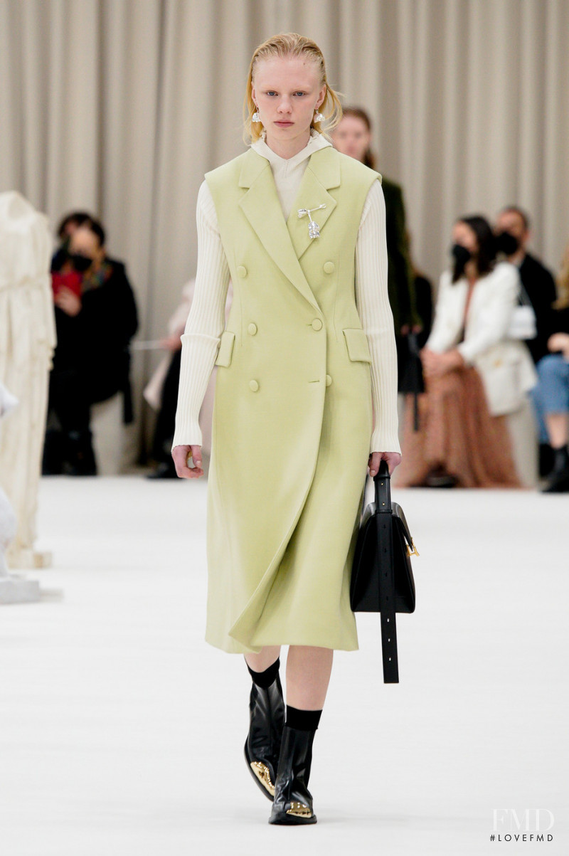 Vilma Sjöberg featured in  the Jil Sander fashion show for Autumn/Winter 2022