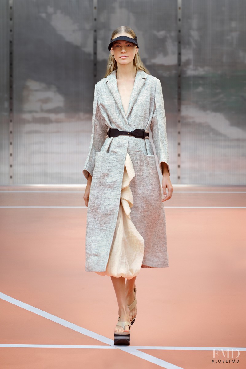 Elisabeth Erm featured in  the Marni fashion show for Spring/Summer 2014