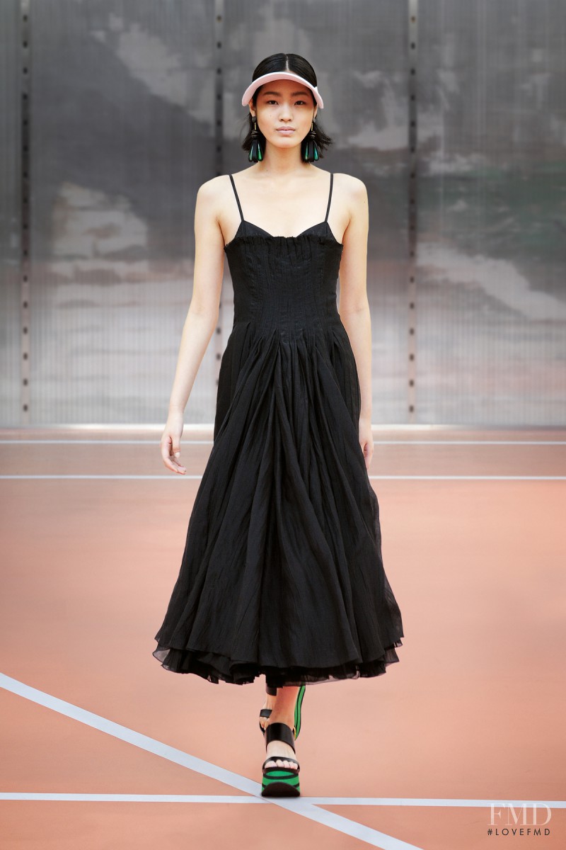 Chiharu Okunugi featured in  the Marni fashion show for Spring/Summer 2014