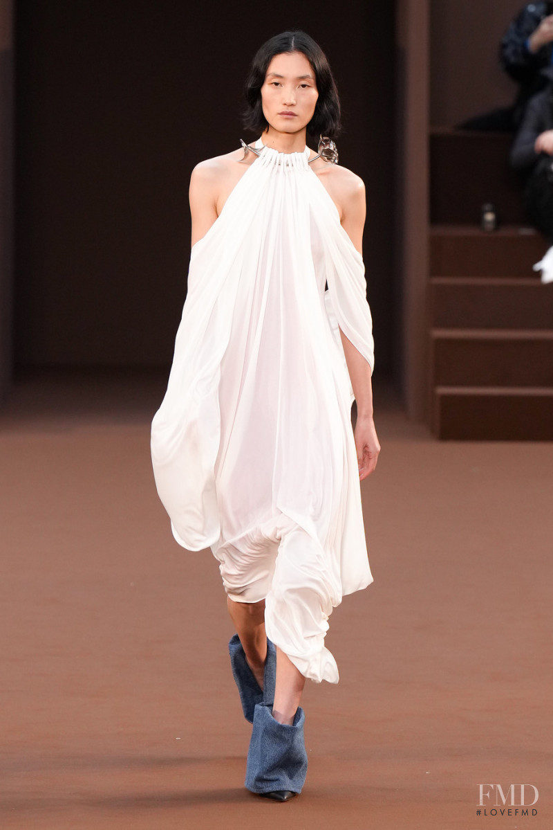 Lina Zhang featured in  the Loewe fashion show for Autumn/Winter 2022