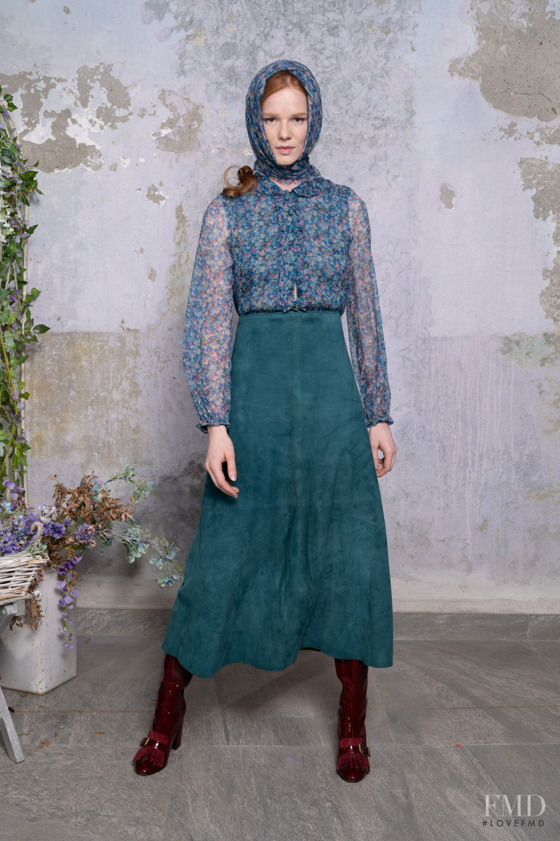 Luisa Beccaria fashion show for Autumn/Winter 2022