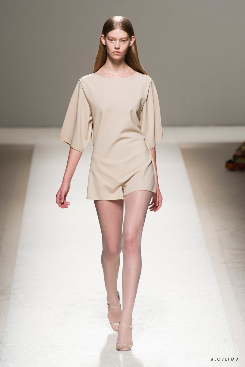 Ondria Hardin featured in  the Max Mara fashion show for Spring/Summer 2014