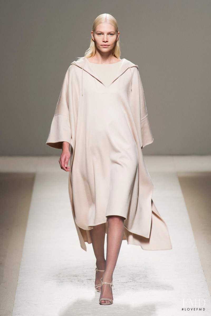 Aline Weber featured in  the Max Mara fashion show for Spring/Summer 2014