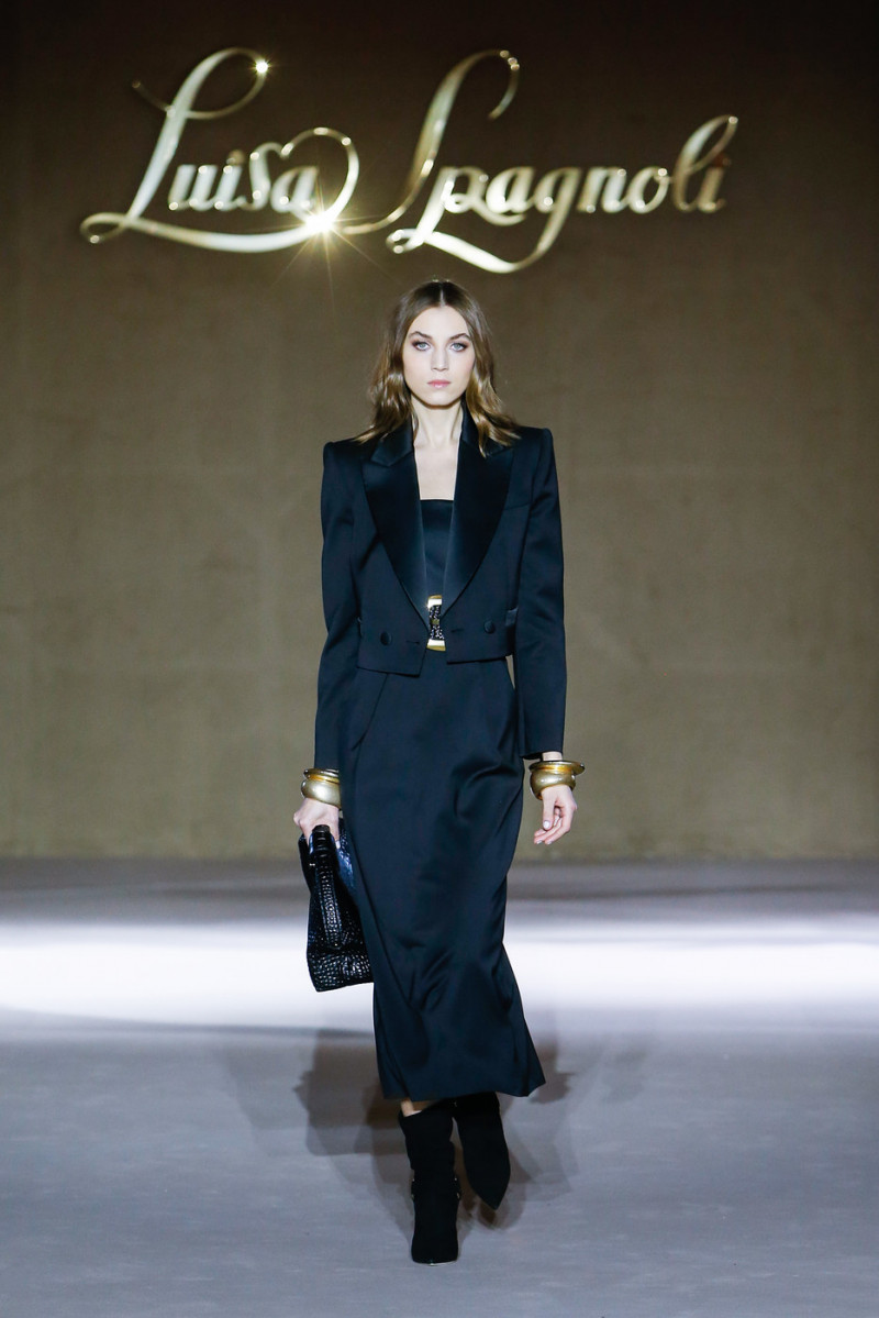 Luisa Spagnoli fashion show for Autumn/Winter 2022