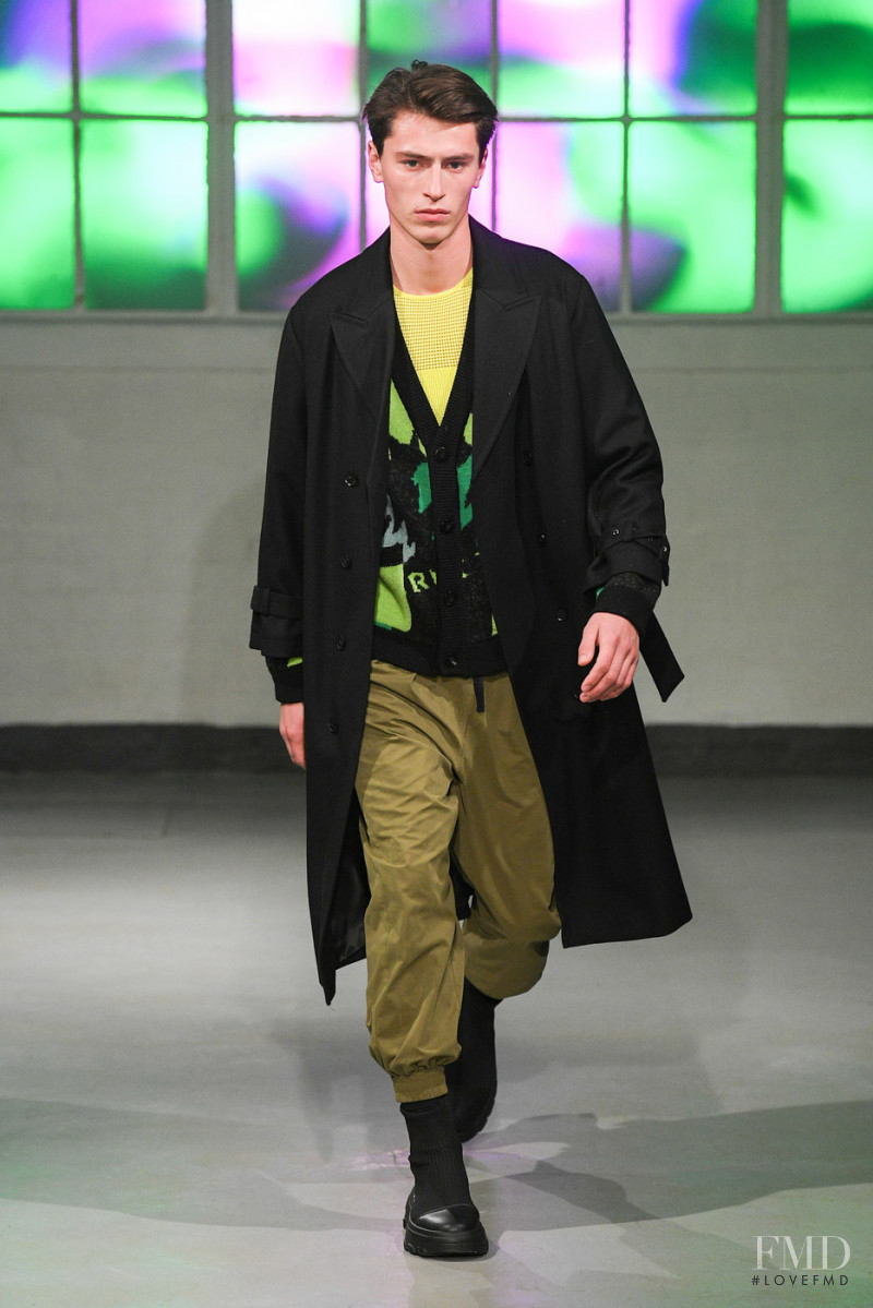 Mark Fast fashion show for Autumn/Winter 2022