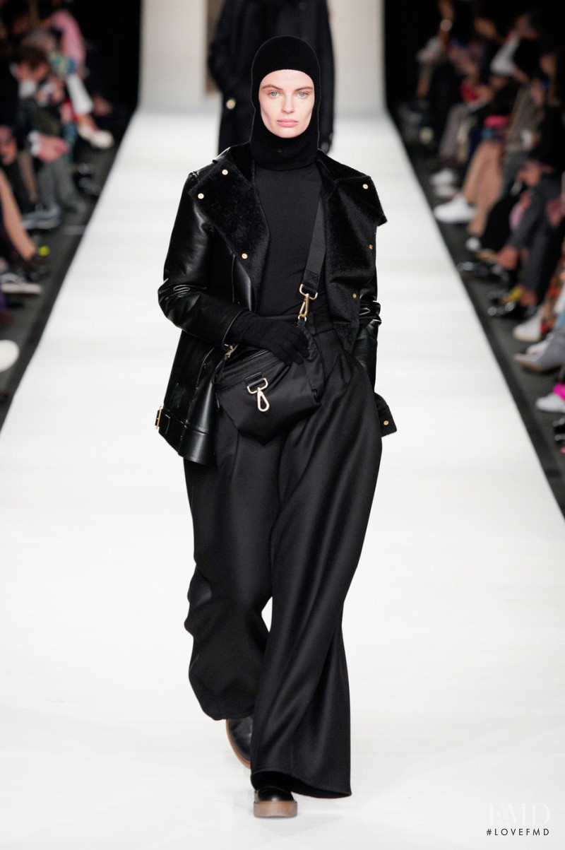 Mila van Eeten featured in  the Max Mara fashion show for Autumn/Winter 2022