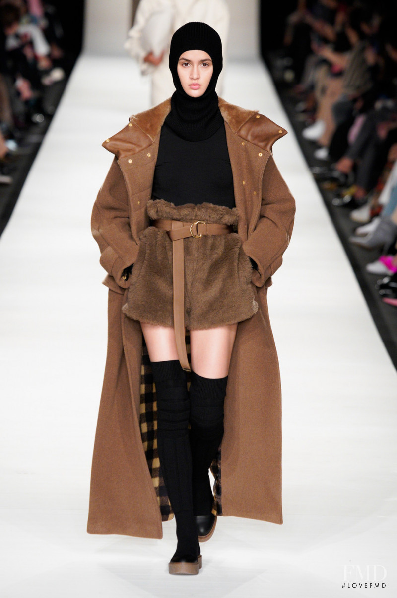 Quinn Elin Mora featured in  the Max Mara fashion show for Autumn/Winter 2022