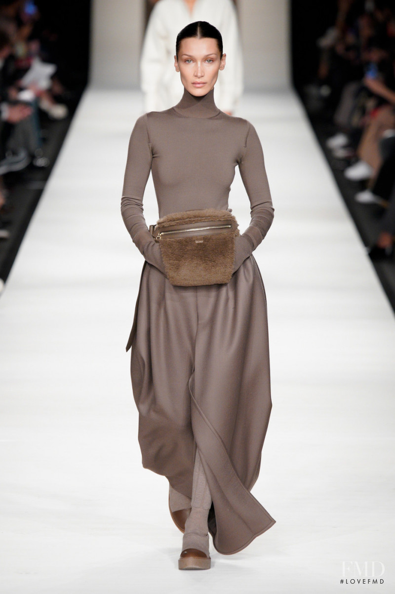 Bella Hadid featured in  the Max Mara fashion show for Autumn/Winter 2022
