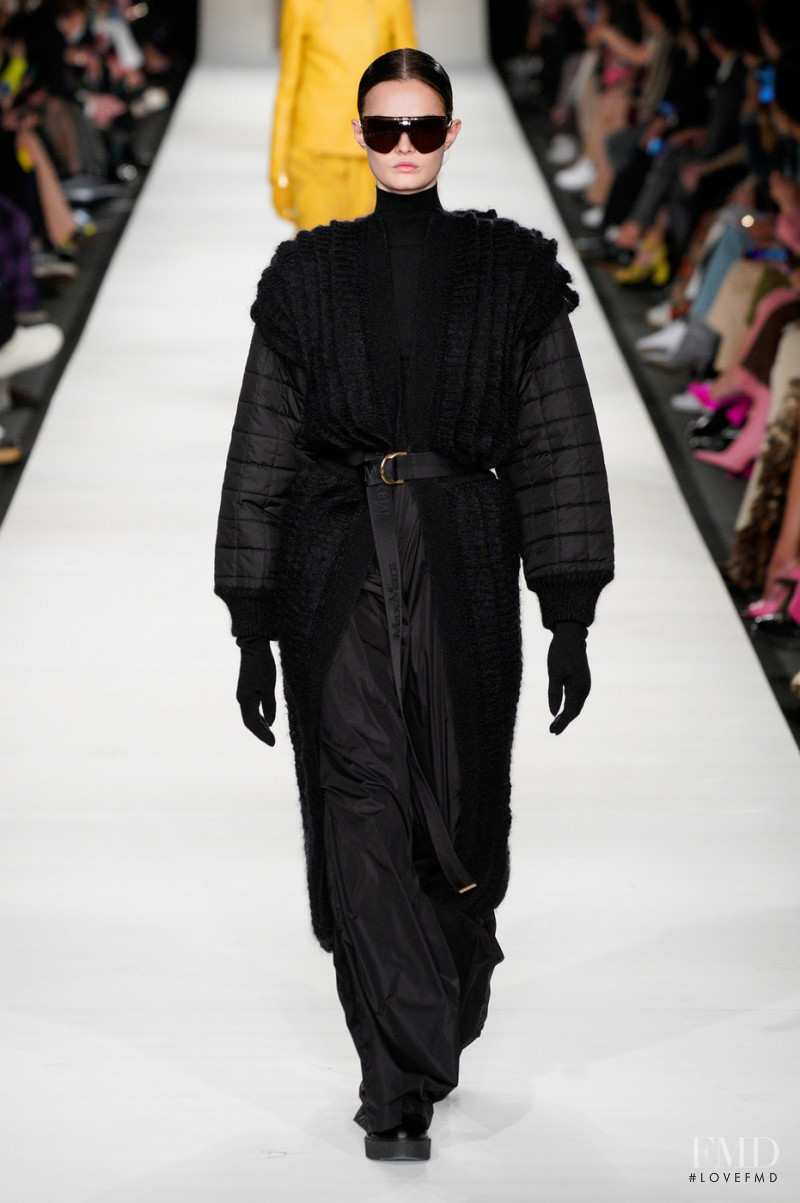 Lulu Tenney featured in  the Max Mara fashion show for Autumn/Winter 2022