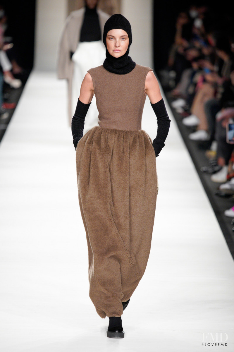 Caroline Trentini featured in  the Max Mara fashion show for Autumn/Winter 2022