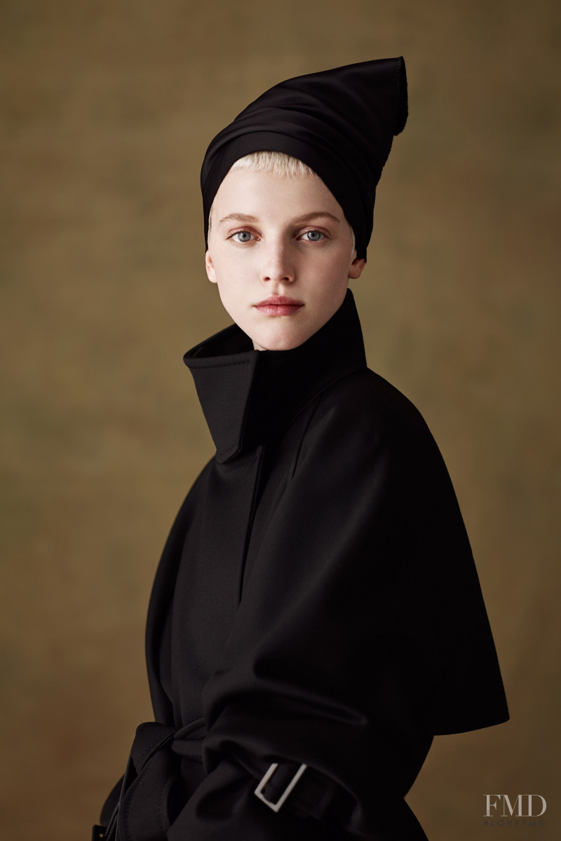 Max Mara Atelier lookbook for Autumn/Winter 2022