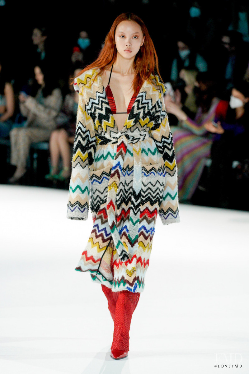 Jan Baiboon Arunpreechachai featured in  the Missoni fashion show for Autumn/Winter 2022