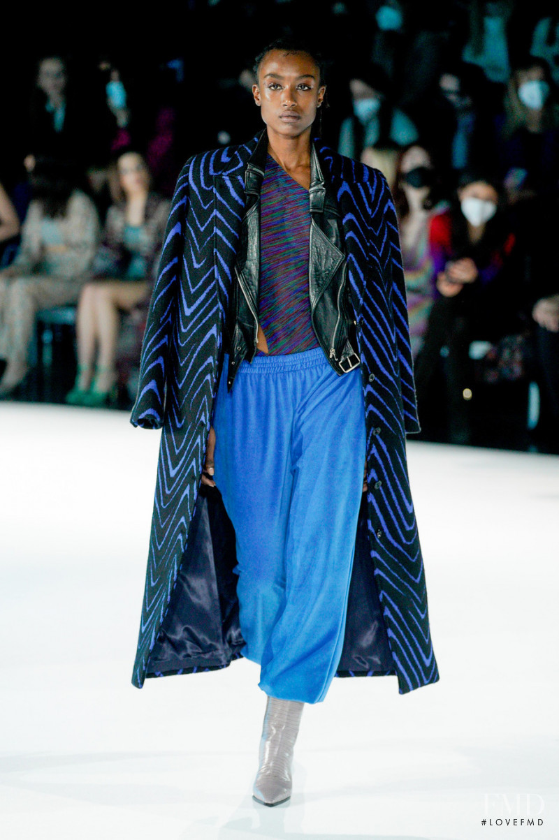Amelie Nsengiyumva featured in  the Missoni fashion show for Autumn/Winter 2022