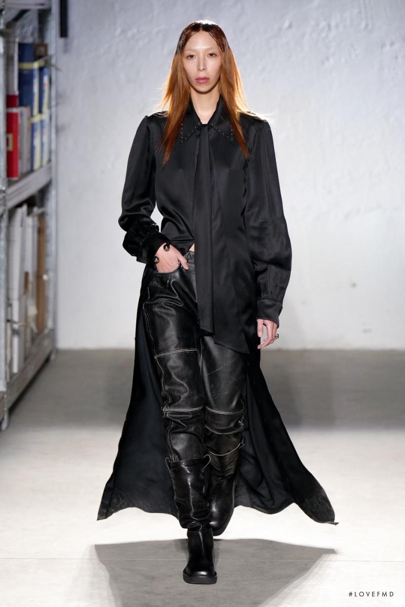 MM6 Maison Martin Margiela fashion show for Autumn/Winter 2022