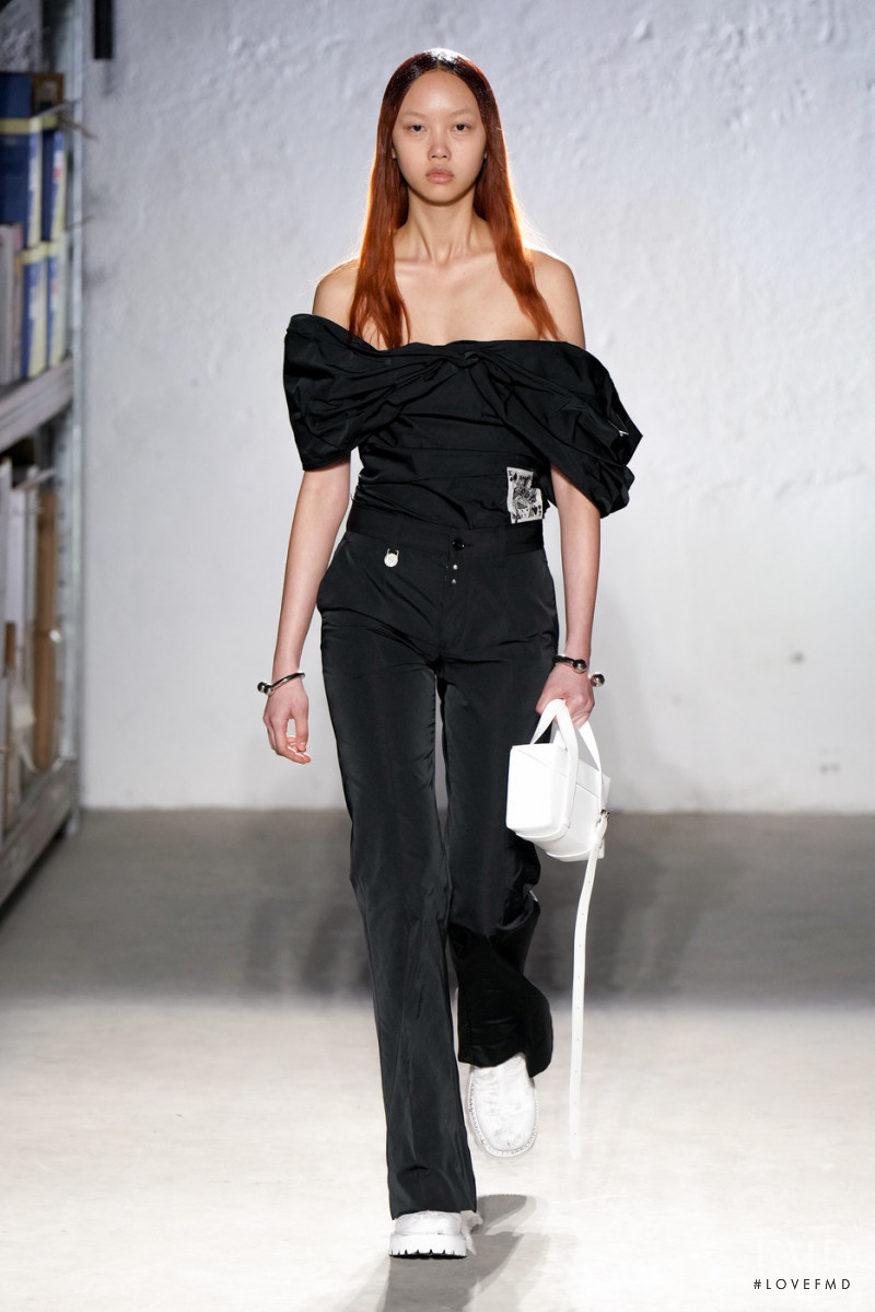 MM6 Maison Martin Margiela fashion show for Autumn/Winter 2022