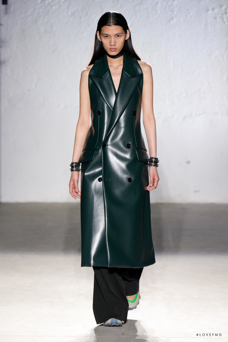 MM6 Maison Martin Margiela fashion show for Autumn/Winter 2022