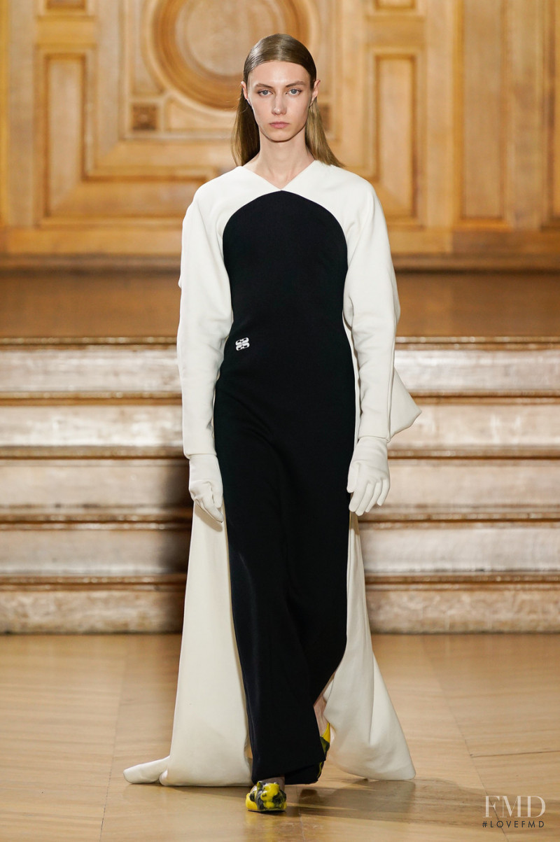 Maitrepierre fashion show for Autumn/Winter 2022