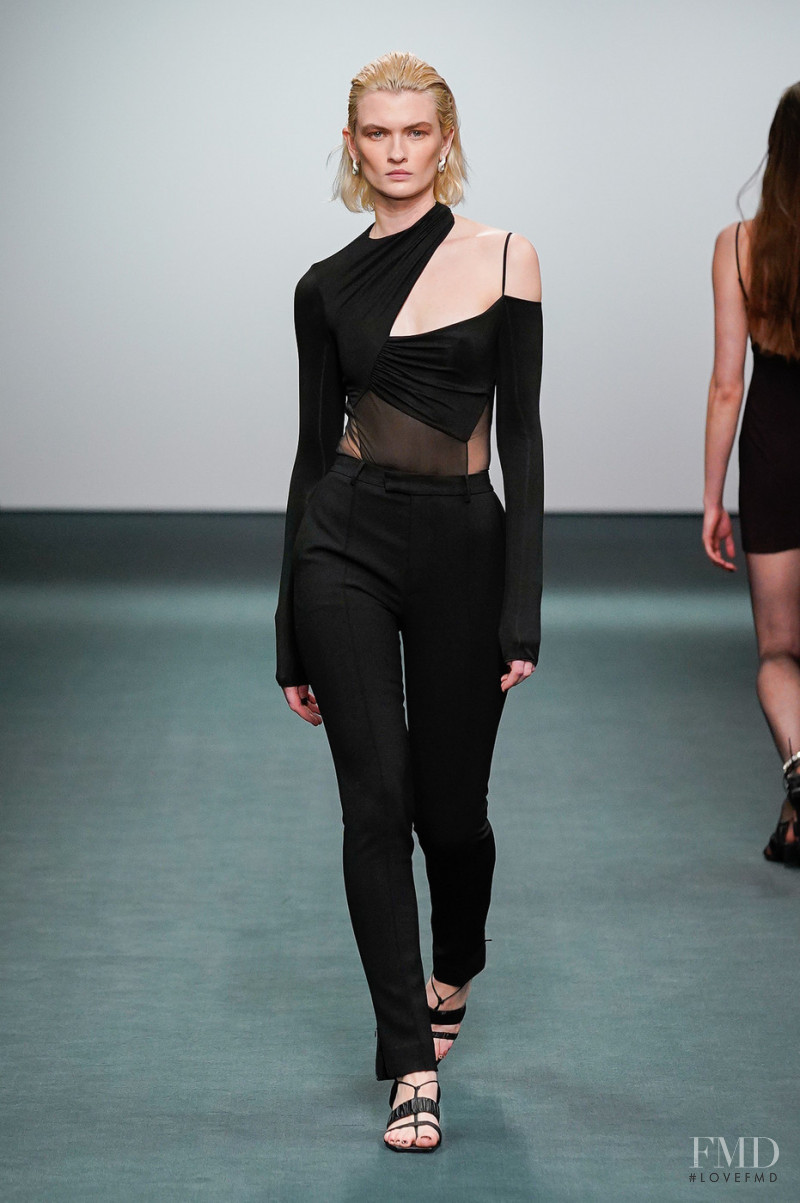 Lara Mullen featured in  the Nensi Dojaka fashion show for Autumn/Winter 2022