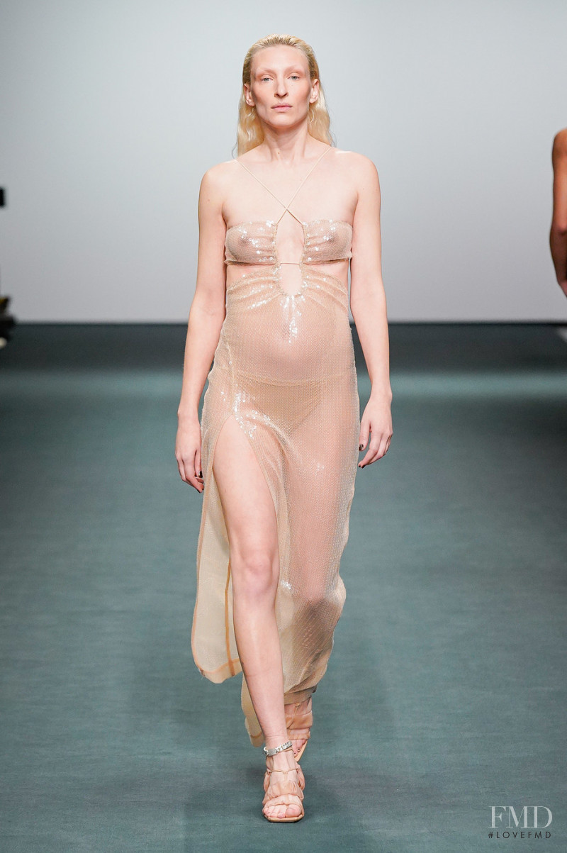 Maggie Maurer featured in  the Nensi Dojaka fashion show for Autumn/Winter 2022