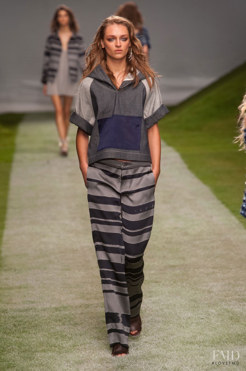 Daga Ziober featured in  the Topshop Unique fashion show for Spring/Summer 2014