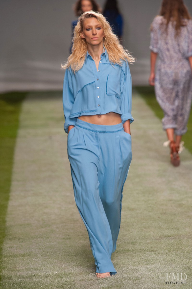 Maggie Maurer featured in  the Topshop Unique fashion show for Spring/Summer 2014