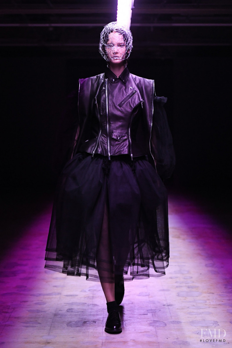 Noir Kei Ninomiya fashion show for Autumn/Winter 2022