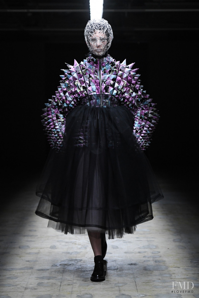 Noir Kei Ninomiya fashion show for Autumn/Winter 2022