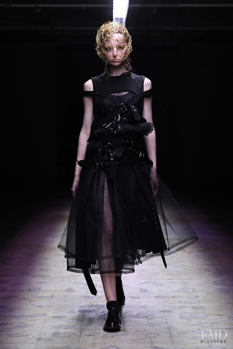 Noir Kei Ninomiya fashion show for Autumn/Winter 2022