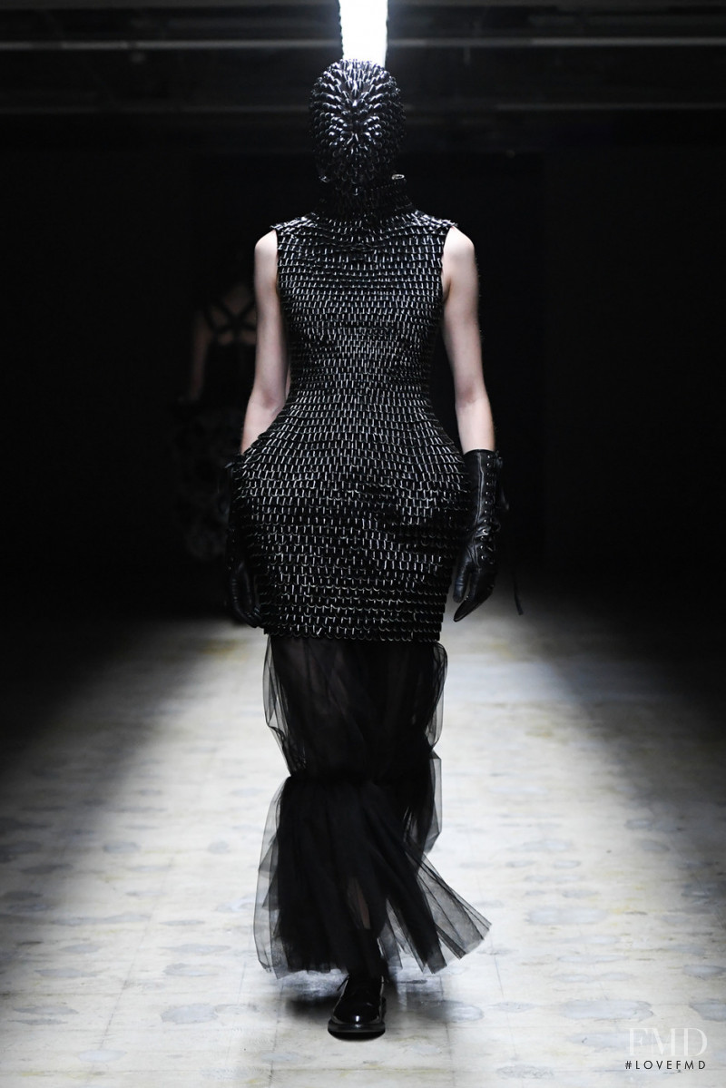 Noir Kei Ninomiya fashion show for Autumn/Winter 2022