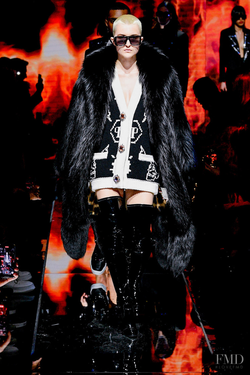 Arta Gee featured in  the Philipp Plein fashion show for Autumn/Winter 2022