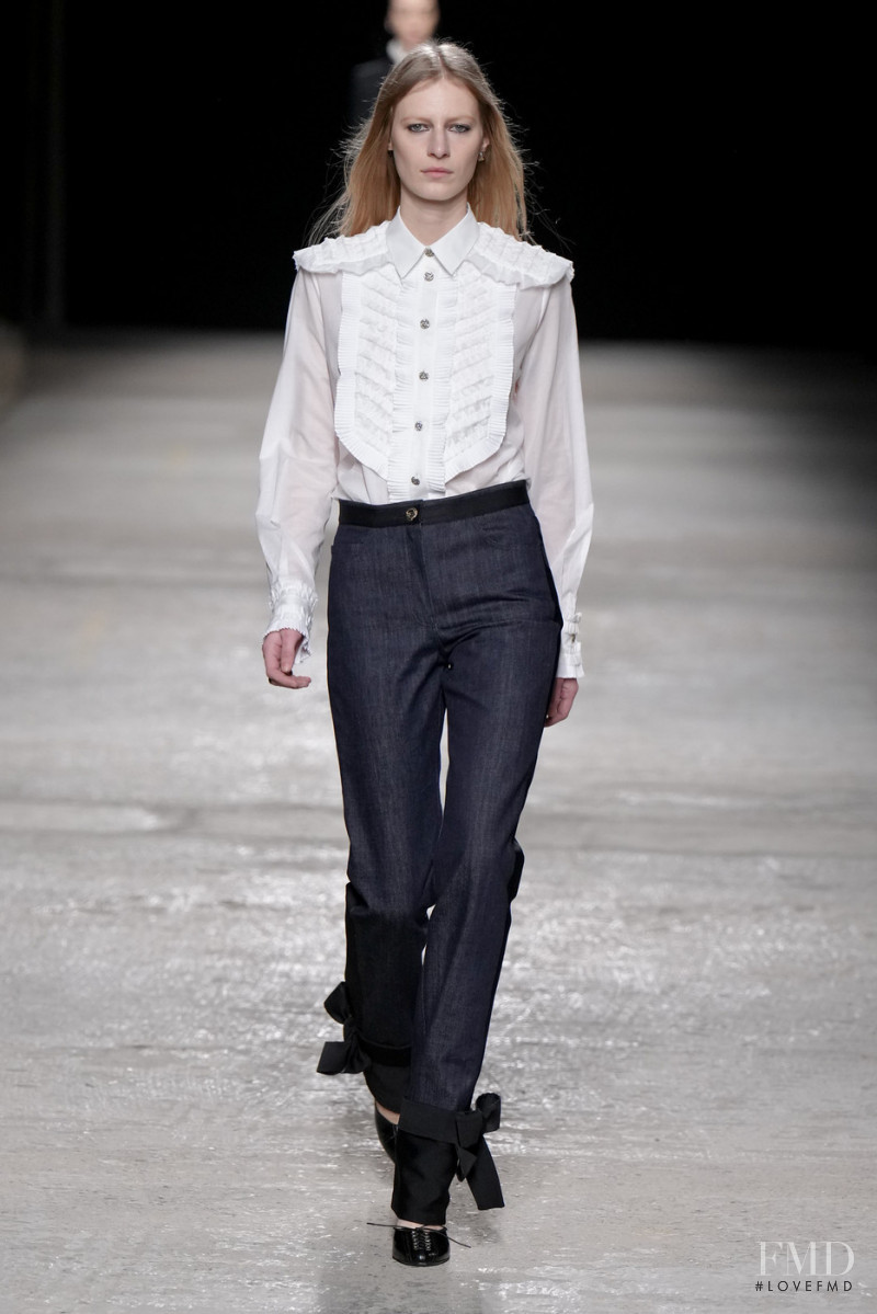 Julia Nobis featured in  the Ports 1961 fashion show for Autumn/Winter 2022