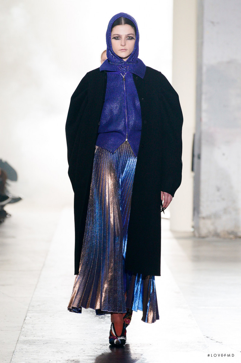 Effie Steinberg featured in  the Rochas fashion show for Autumn/Winter 2022