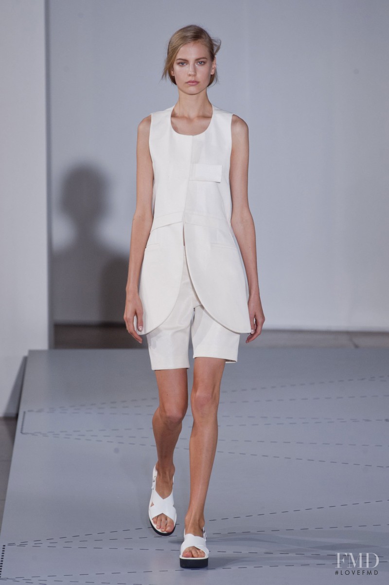 Elisabeth Erm featured in  the Jil Sander fashion show for Spring/Summer 2014