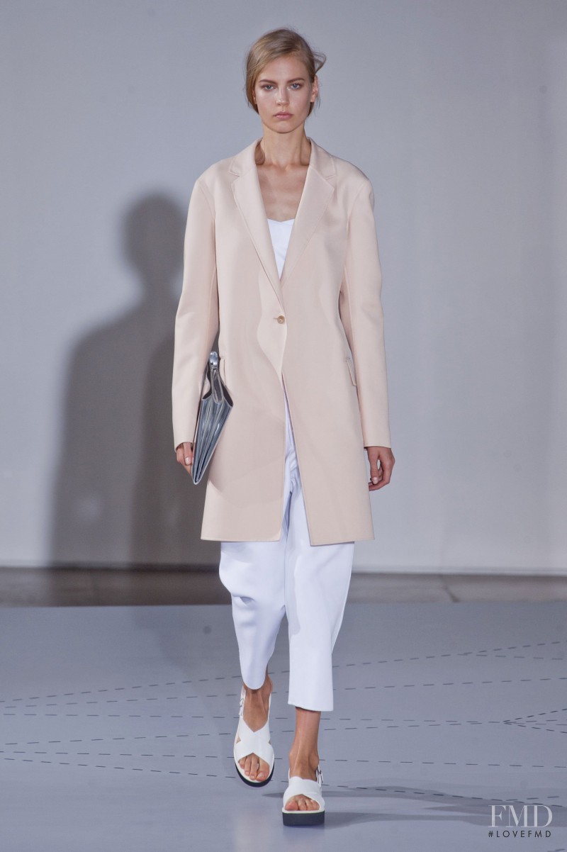 Elisabeth Erm featured in  the Jil Sander fashion show for Spring/Summer 2014
